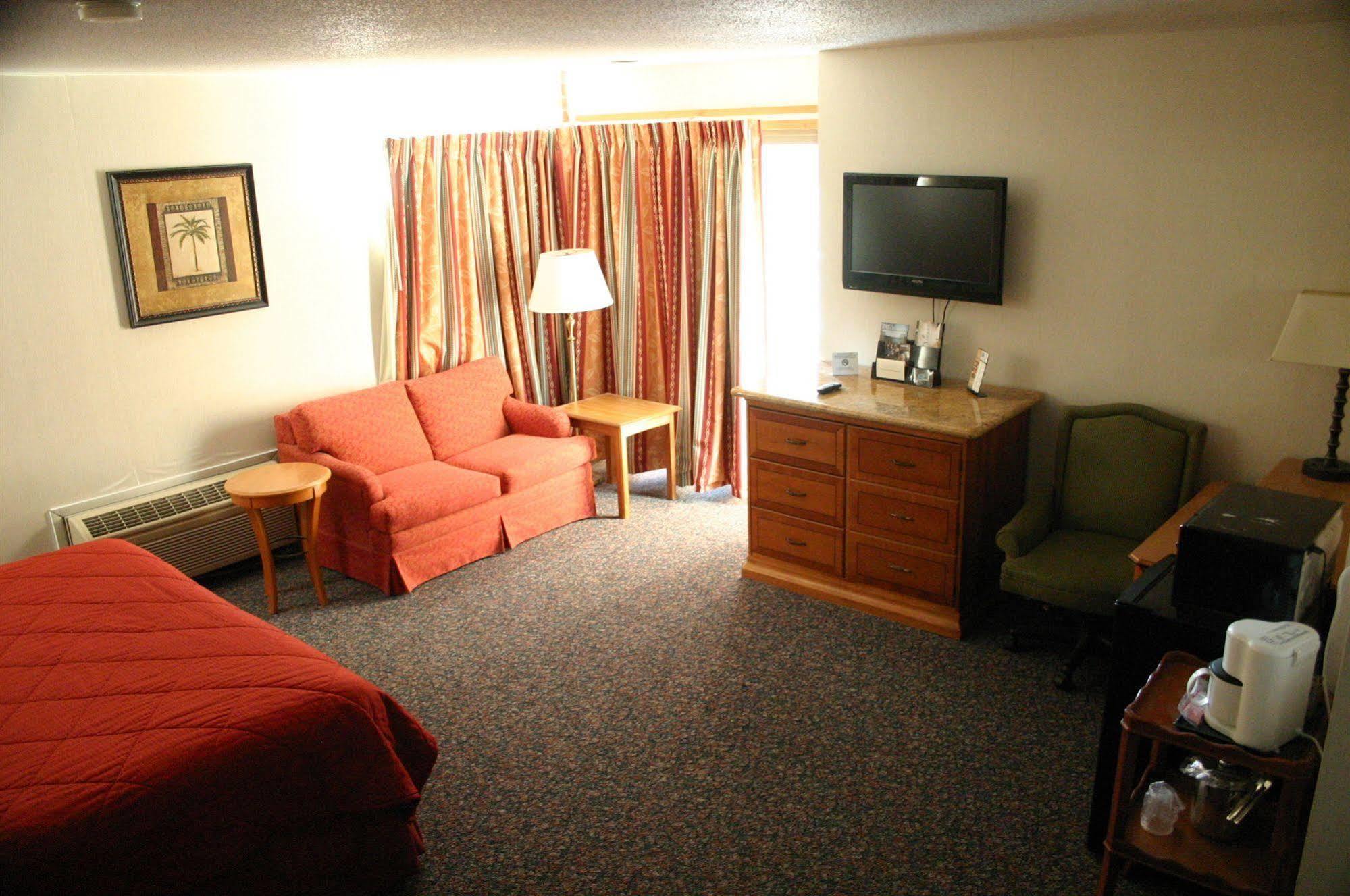 American Inn And Suites Ionia 외부 사진